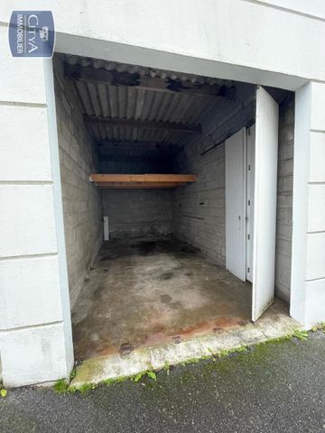 Location Appartement 4 pièces 99m² LORIENT 56100 - Photo 4