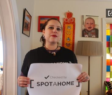 Decorated room in shared apartment in Killiney, Dublin - Photo 1