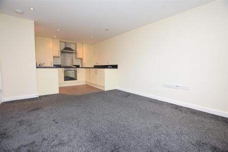 2 bedroom apartment to rent - Photo 3