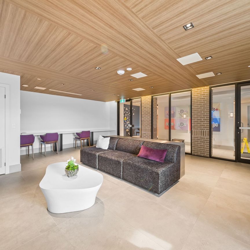 For Lease - 600 North Service Road Unit# 506, Hamilton, Ontario - Photo 1