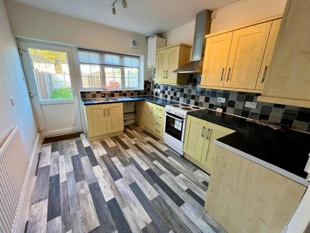 2 bedroom terraced house to rent - Photo 5