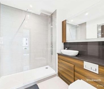 Riverside View, Berkeley Avenue, Reading, Berkshire, RG1 - Photo 2