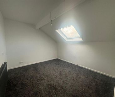 Flat Upstairs, 216 York Road, Leeds - Photo 5