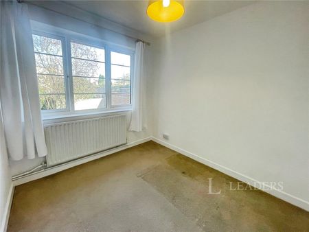 2 bedroom property to rent The Lawns, Mount Pleasant, St Albans, AL3 - Photo 3