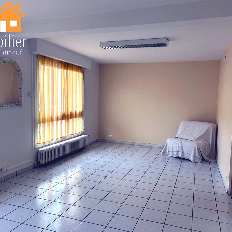 Location Appartement 4 pièces 77m² VILLEFRANCHE DE ROUERGUE 12200 - Photo 1