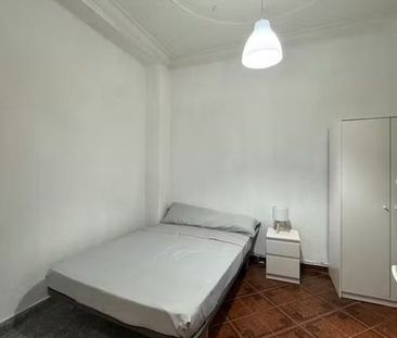 Carrer de Salamanca, Valencia, Valencian Community 46005 - Photo 3