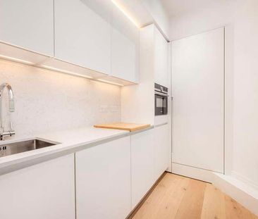 St Mary's Terrace, London, W2 - Photo 2