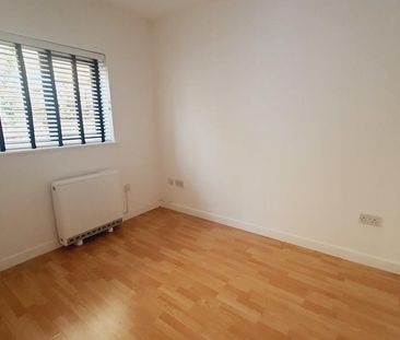 2 bedroom ground floor flat to rent - Photo 6