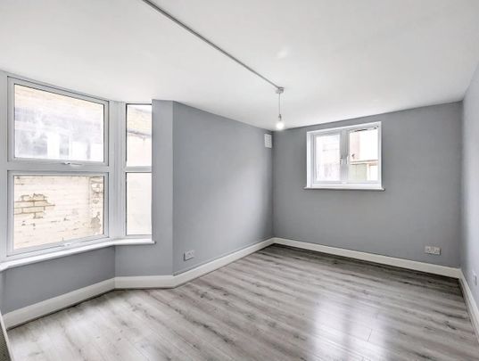 1 Bed Flat, Evesham Road, E15 - Photo 1