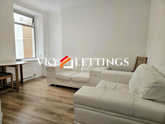 4 bedroom terraced house to rent - Photo 1