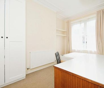 5 bedroom terraced house to rent - Photo 4