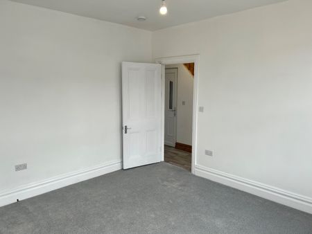 3 Bed Flat, London Road, HA9 - Photo 4