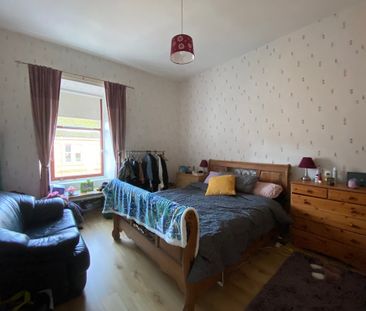 1 Bedroom Property To Rent - Photo 2