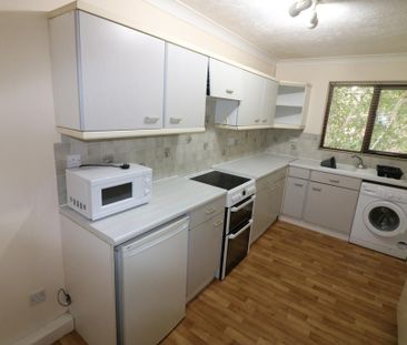 1 bedroom flat to rent - Photo 5
