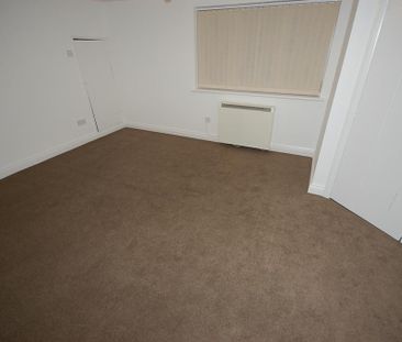 3 bedroom detached house to rent - Photo 5
