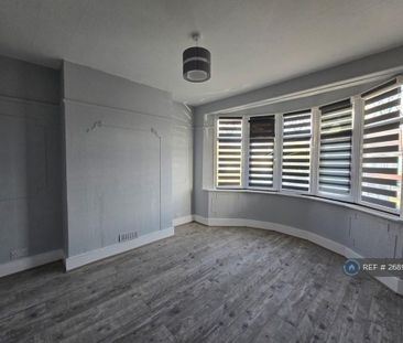 4 bedroom terraced house to rent - Photo 1