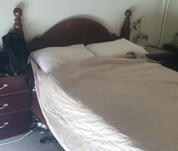 North Melbourne - Photo 1