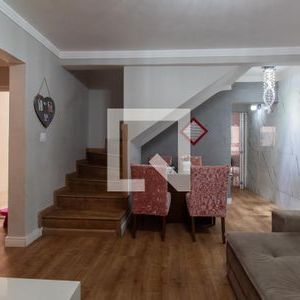 Casa para alugar com 120m², 3 quartos e 2 vagas - Foto 2