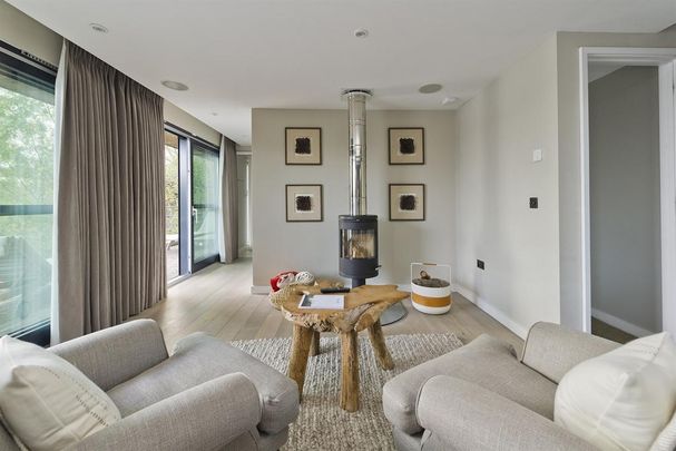 4 bedroom flat to rent - Photo 1