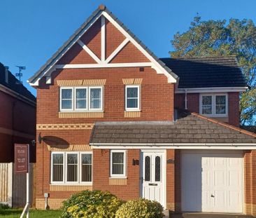 4 bedroom detached house to rent - Photo 2