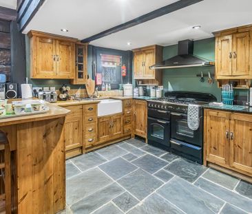 2 bedroom barn conversion to rent - Photo 3