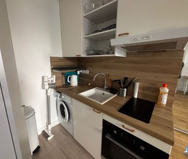 Location Appartement 1 pièce 23m² COURBEVOIE 92400 - Photo 3