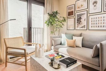 Calle de la Farmacia, Madrid, Community of Madrid 28004