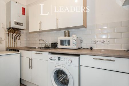 Studio to rent - Photo 5