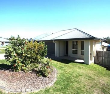 Spacious Family home close to schools - Photo 6