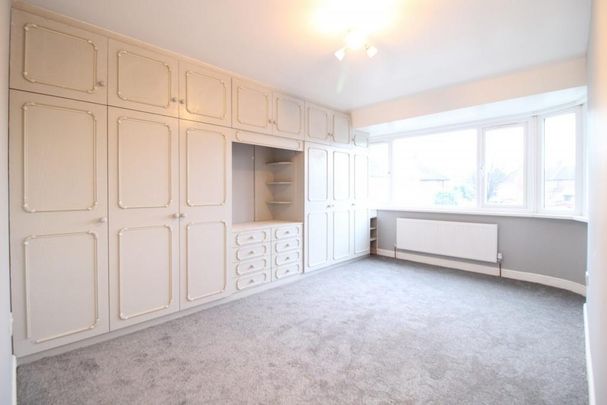 3 bedroom flat to rent - Photo 1