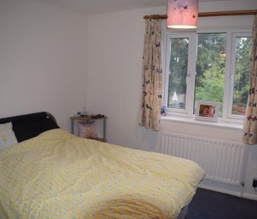 2 bedroom semi-detached house to rent - Photo 2