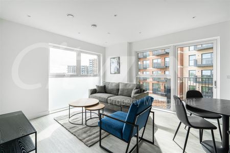 17 Pavana Square, London - Photo 2