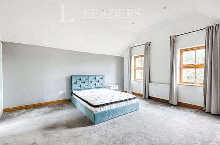 4 bedroom house to rent Cowfold Road, Bolney, Haywards Heath, RH17 - Photo 5