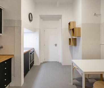 Calçada do Marquês de Abrantes, Lisbon, Lisbon 1200-163 - Photo 1