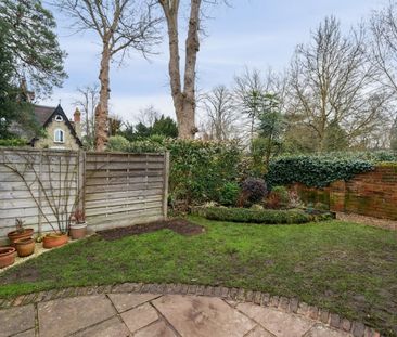 3 bedroom terraced house to rent - Photo 4