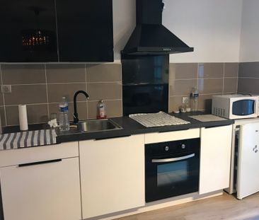 Location Appartement 1 pièce 25m² AURILLAC 15000 - Photo 4