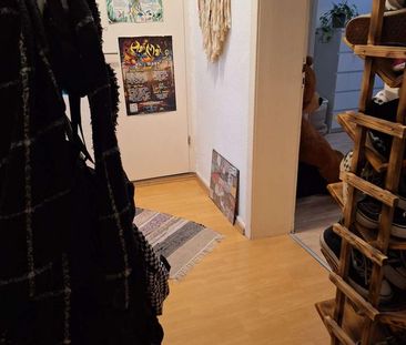 Gepflegte Altbauwohnung – ruhig, lichtdurchflutet, mit Balkon - Photo 3