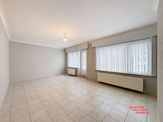 Ruim en hedendaags appartement met 3 slaapkamers - Photo 1