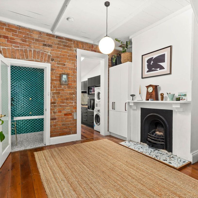 Tightly held and historically rich - Photo 1