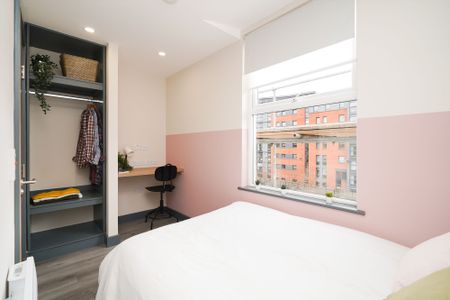 1 bedroom Flat to rent - Photo 3