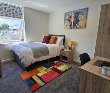 7 bedroom semi-detached house to rent - Photo 1