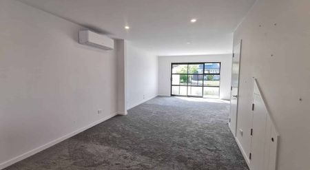 Riccarton, 3 bedrooms - Photo 3