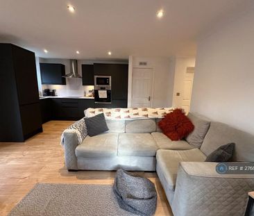 2 bedroom flat to rent - Photo 2