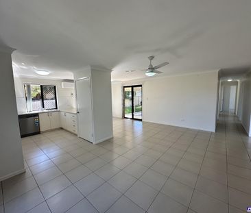 Spacious 4-Bedroom Home on Fully Fenced 856m² Block - Photo 6