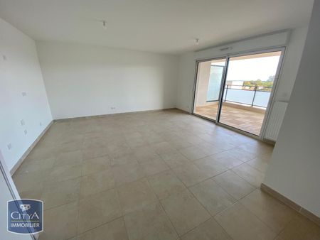 Location Appartement 3 pièces 65m² HYERES 83400 - Photo 2