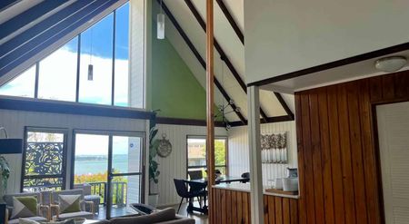 STYLISH 3 BEDROOMS & 2 BATHROOMS IN LYNFIELD - Photo 5