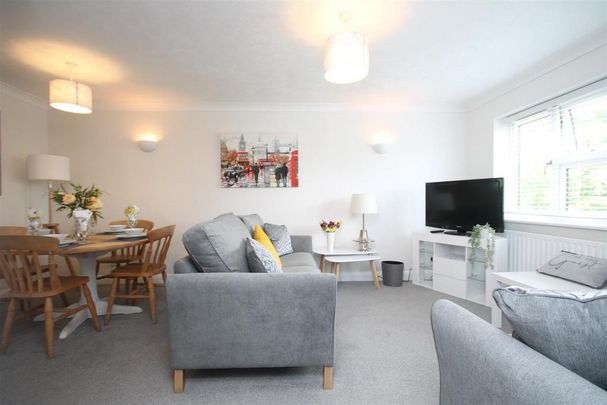 2 bedroom apartment to rent - Photo 1