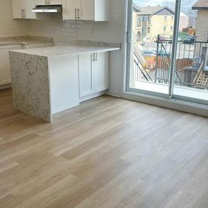 À LOUER – Spacieux et lumineux 5 ½ rénové à Longueuil - Photo 2