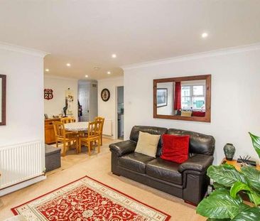 Trafalgar Road, Horsham, RH12 - Photo 6