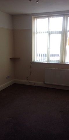 2 Bedroom Flat for Rent in Mayfield Avenue, South Shore, Blackpool, FY4 - Photo 1